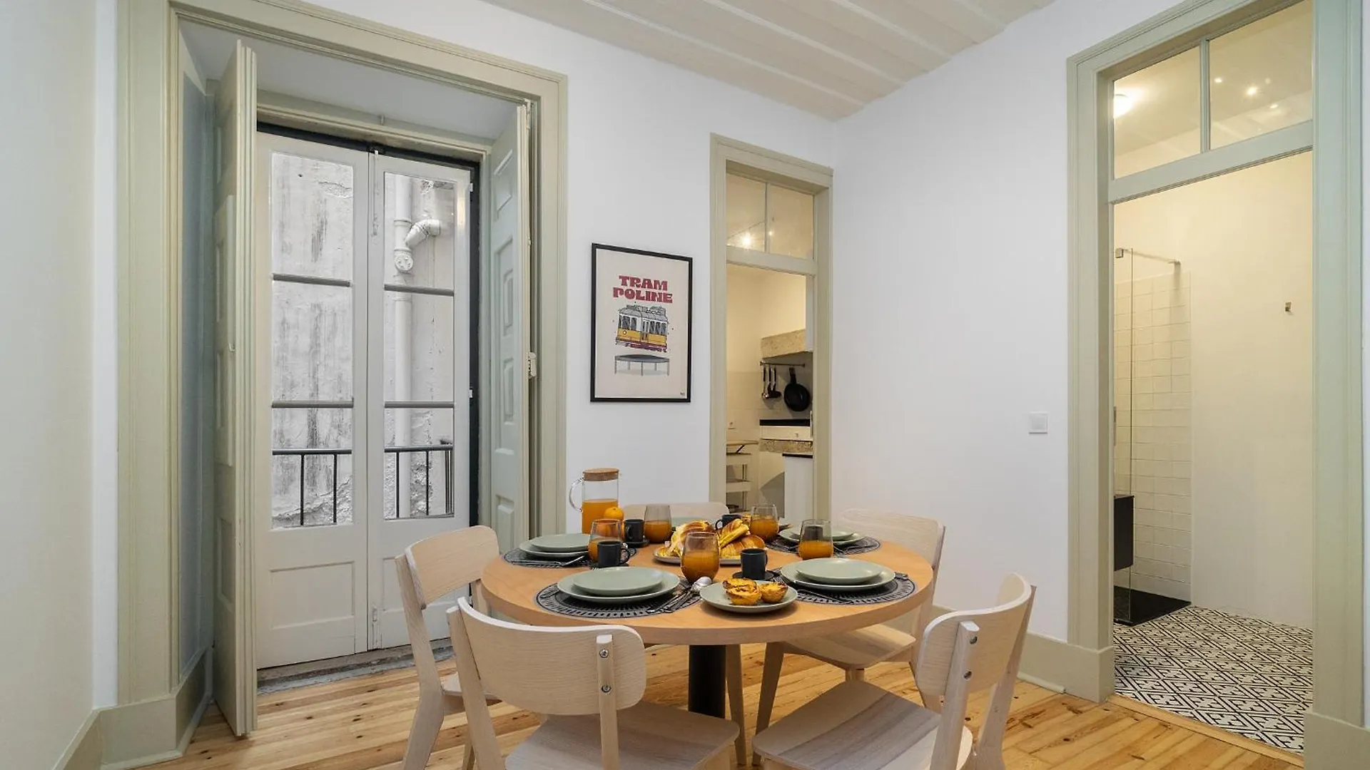 Whome Lisbon'S Heartbeat Your Premier Address For Explorers 0*, Lisboa